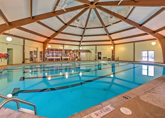 Peaceful Poconos Home With Lake And Pool Access!