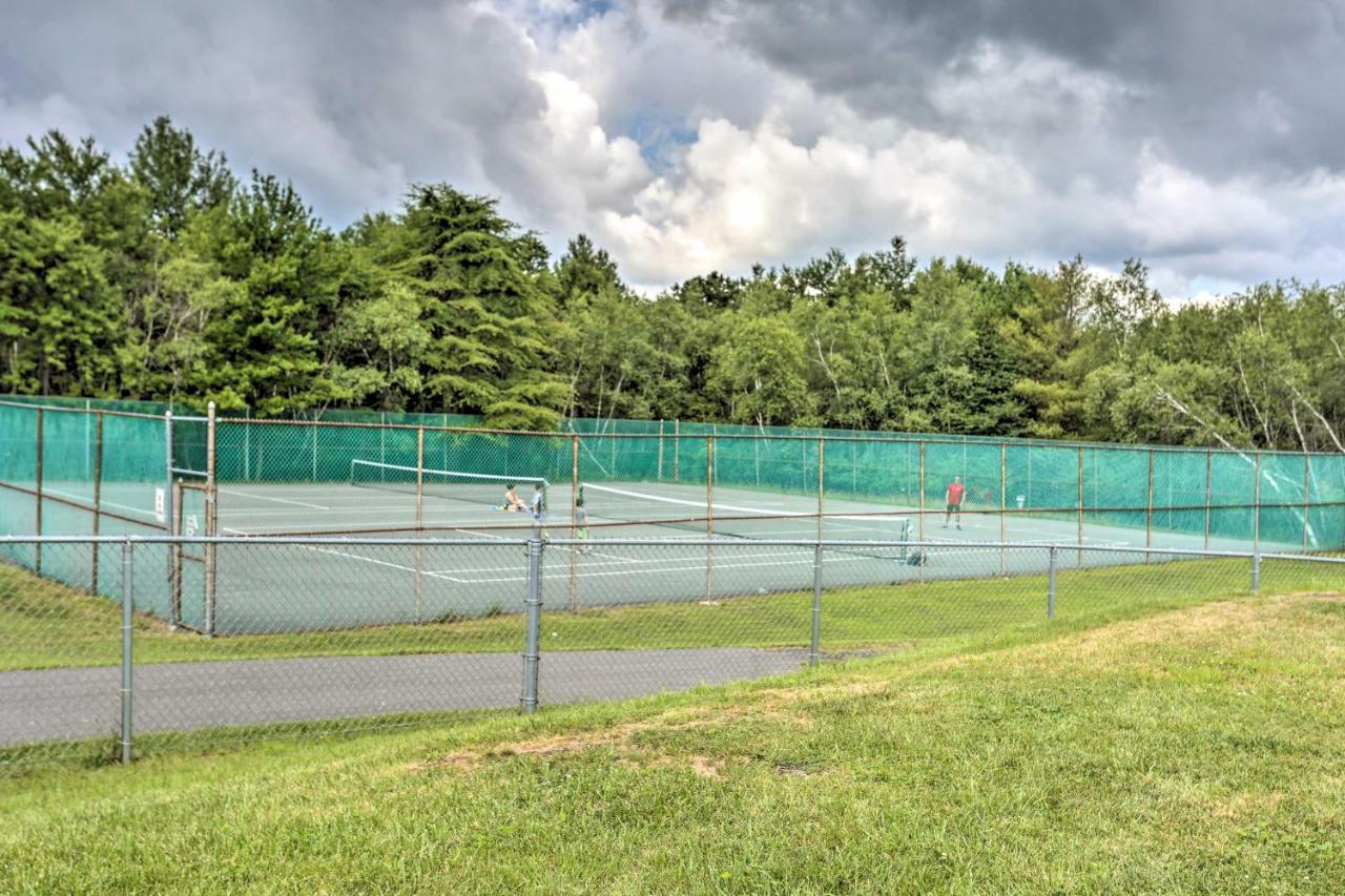 Peaceful Poconos With And Pool Access! Long Pond