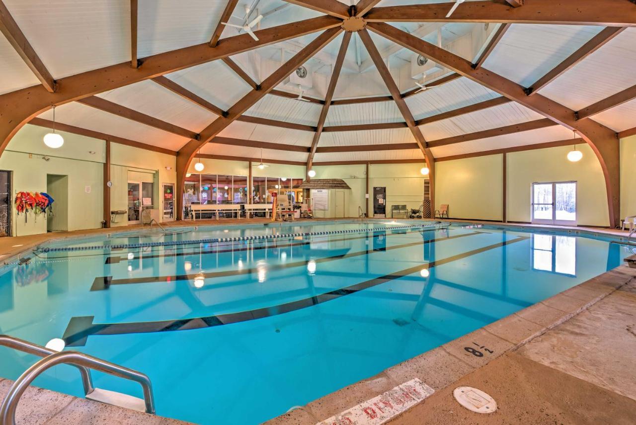 Holiday home Peaceful Poconos With And Pool Access! *