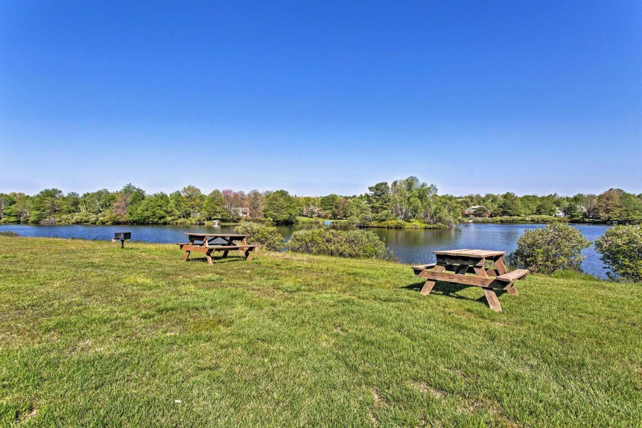 Holiday home Peaceful Poconos With And Pool Access! *
